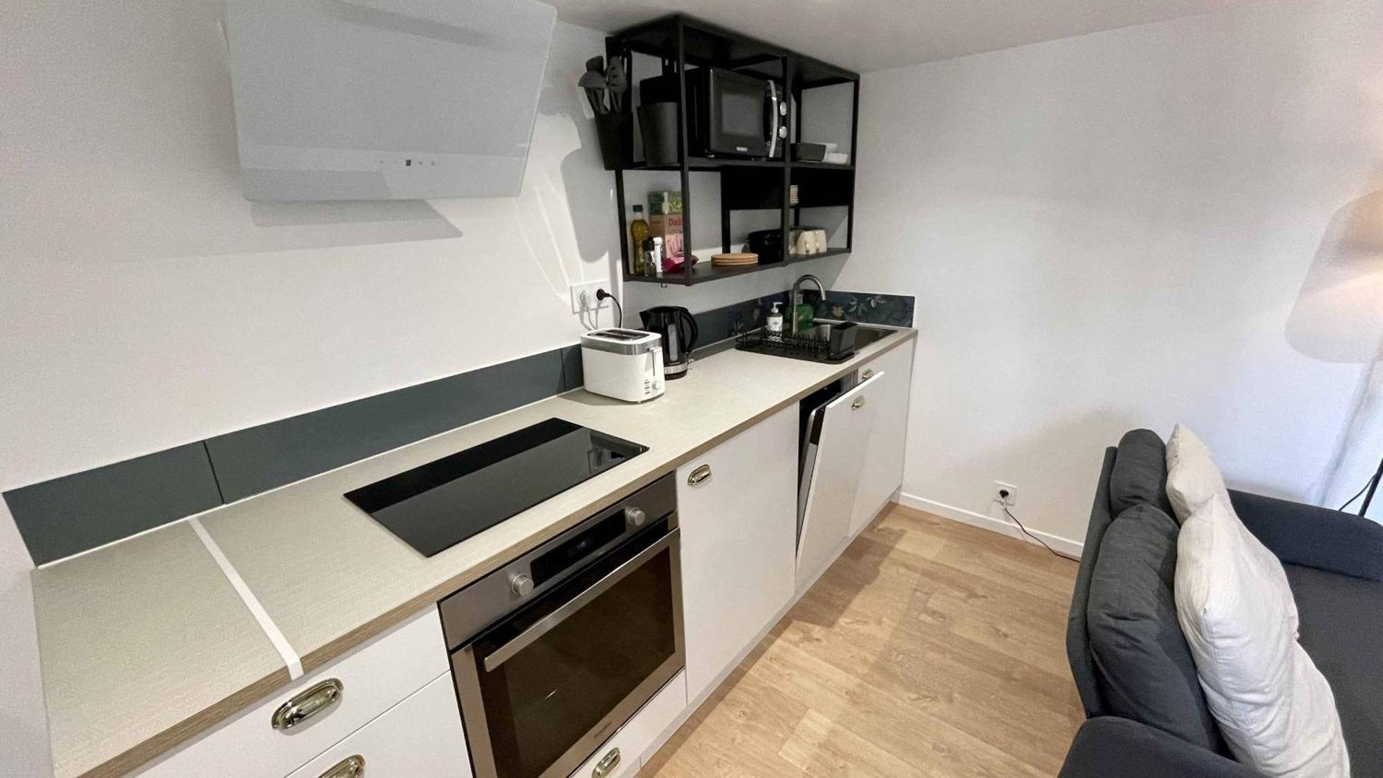 Appartement Au Calme Dans Le Quartier Historique Pour 4 Personnes Avec Espace Exterieur Pau Bagian luar foto
