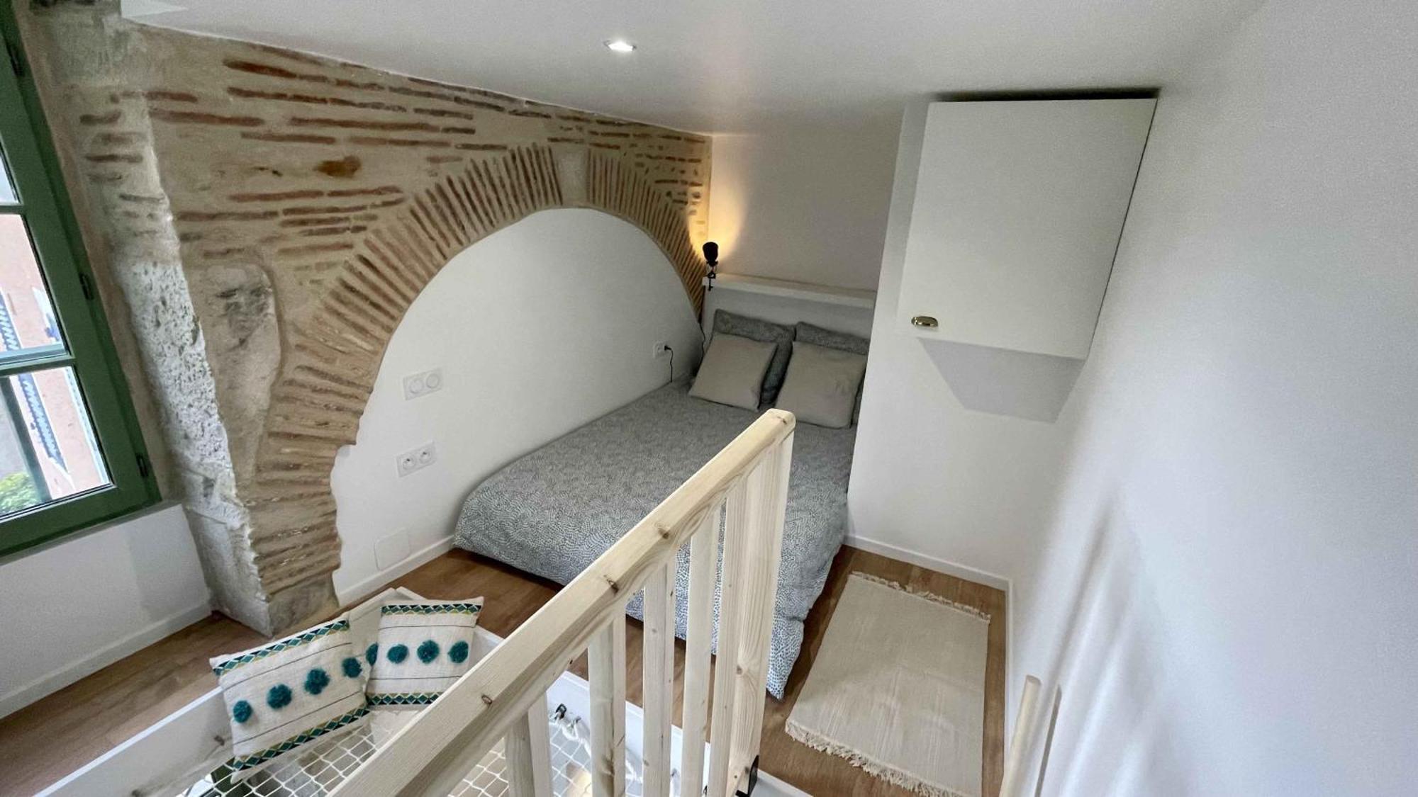 Appartement Au Calme Dans Le Quartier Historique Pour 4 Personnes Avec Espace Exterieur Pau Bagian luar foto