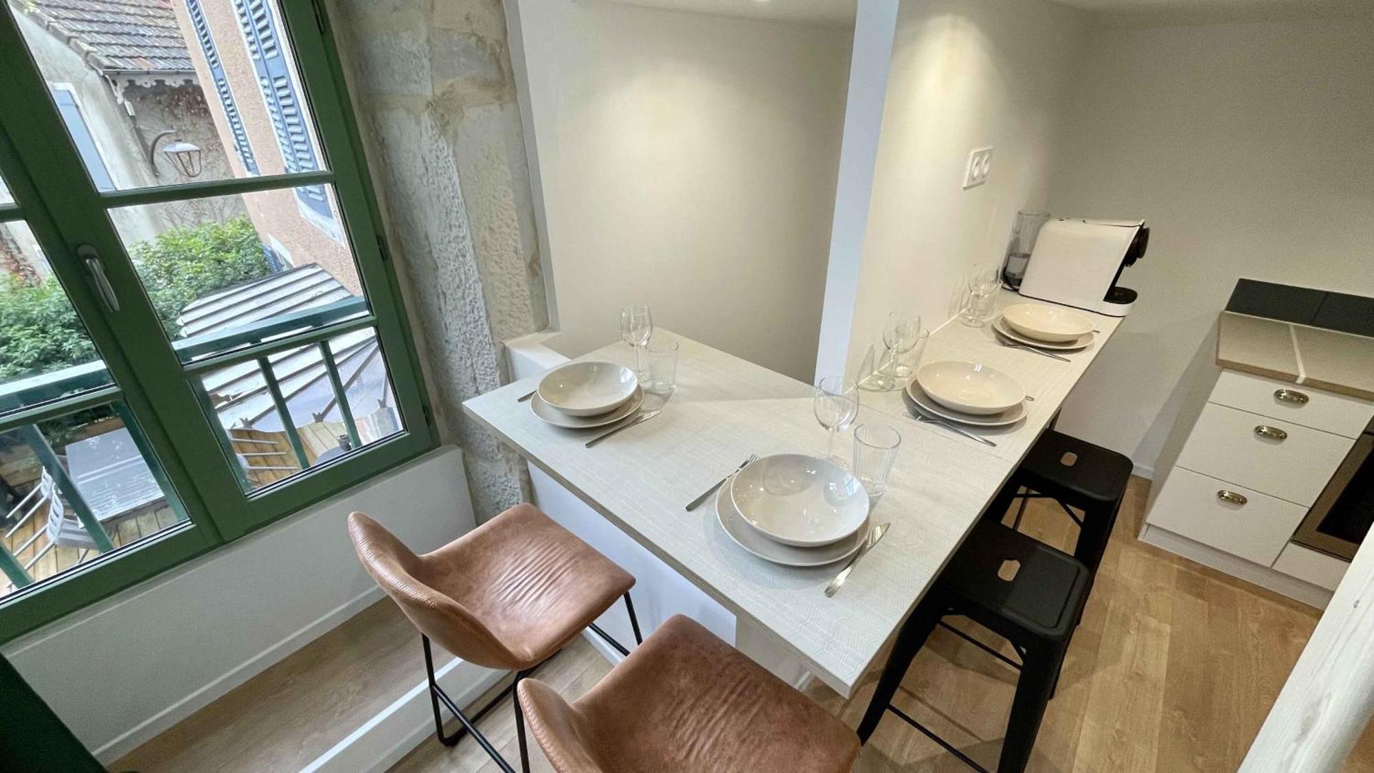 Appartement Au Calme Dans Le Quartier Historique Pour 4 Personnes Avec Espace Exterieur Pau Bagian luar foto